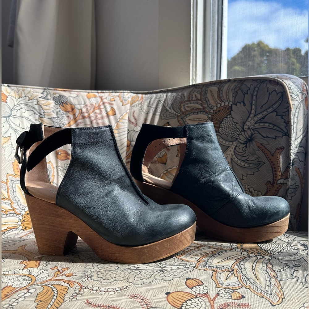 Free People Black Leather Women's Shoes